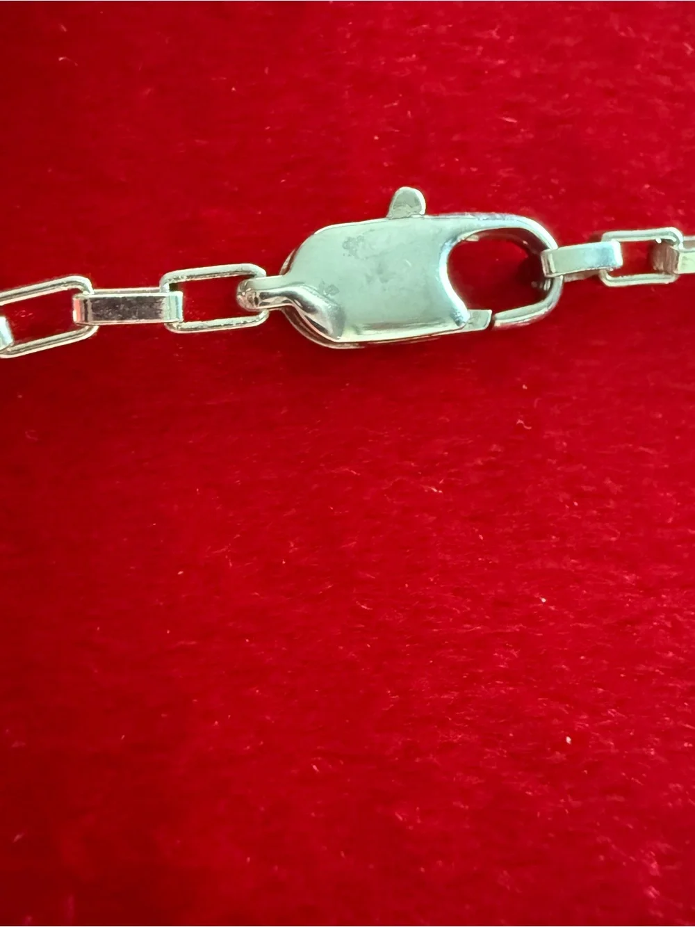 Authentic Gucci Sterling Silver Geometric Pendant Necklace – 18”